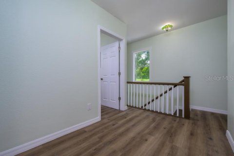 House in Dade City, Florida 3 bedrooms, 168.34 sq.m. № 2258255 - photo 29