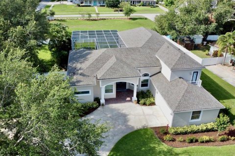 House in Oakland, Florida 4 bedrooms, 281.03 sq.m. № 1744249 - photo 1