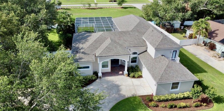 House in Oakland, Florida 4 bedrooms, 281.03 sq.m. № 1744249