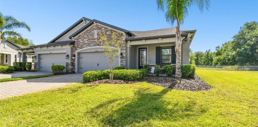 House in Tampa, Florida 2 bedrooms, 163.69 sq.m. № 1630951