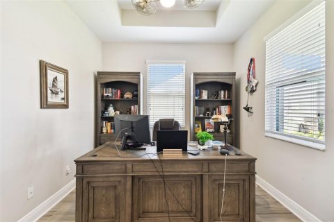 House in Tampa, Florida 2 bedrooms, 163.69 sq.m. № 1630951 - photo 4