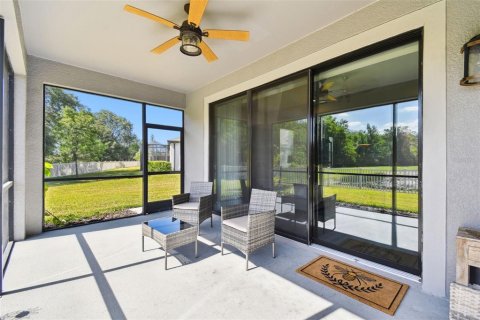 House in Tampa, Florida 2 bedrooms, 163.69 sq.m. № 1630951 - photo 24