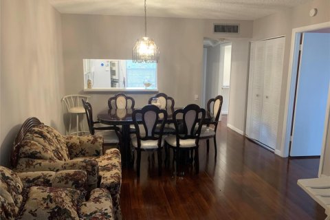 Condominio en venta en Tamarac, Florida, 1 dormitorio, 65.03 m2 № 2084702 - foto 6