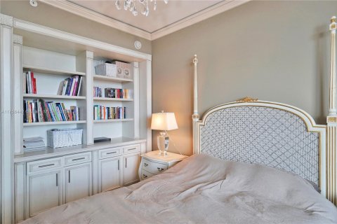 Condo in Sunny Isles Beach, Florida, 3 bedrooms № 2017106 - photo 23