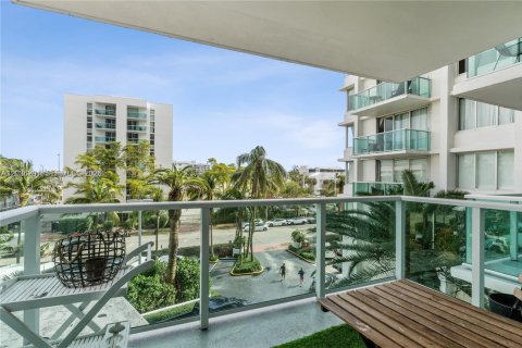 Copropriété à louer à Miami Beach, Floride: 1 chambre, 79.15 m2 № 2084254 - photo 4