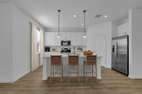 House in Wesley Chapel, Florida 3 bedrooms, 138.98 sq.m. № 2220563 - photo 4