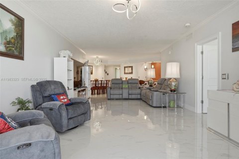 Copropriété à vendre à St. Lucie, Floride: 3 chambres, 173.45 m2 № 2055734 - photo 24
