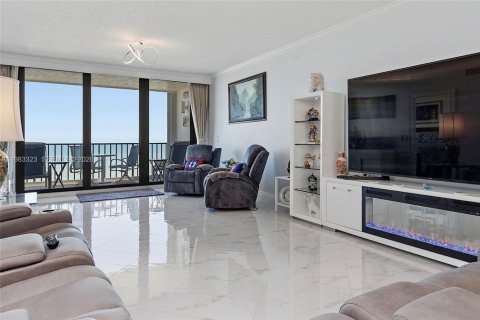 Copropriété à vendre à St. Lucie, Floride: 3 chambres, 173.45 m2 № 2055734 - photo 14