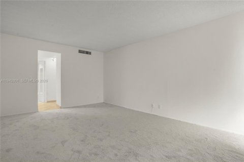 Copropriété à louer à Aventura, Floride: 2 chambres, 92.34 m2 № 2000149 - photo 15