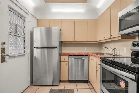 Copropriété à louer à Aventura, Floride: 2 chambres, 92.34 m2 № 2000149 - photo 10