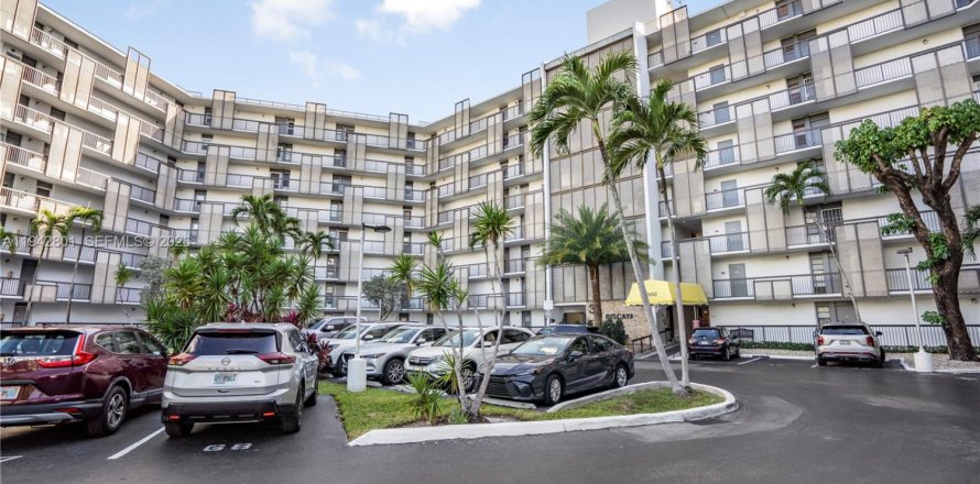 Condo à Aventura, Floride, 2 chambres  № 2000149