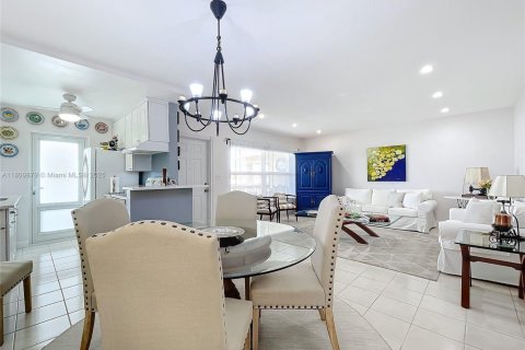 Condo in Pompano Beach, Florida, 2 bedrooms № 1962052 - photo 6