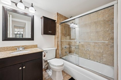 Купить кондоминиум в Хайленд-Бич, Флорида 5 комнат, 130.06м2, № 2085236 - фото 26