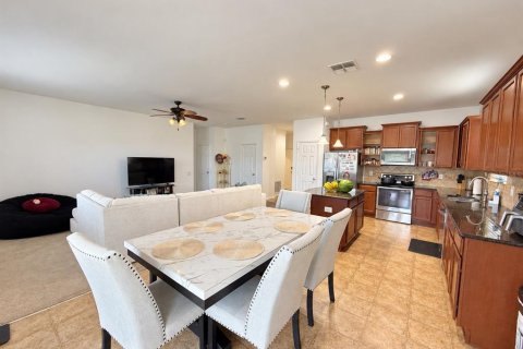 Villa ou maison à louer à Brooksville, Floride: 3 chambres, 157.93 m2 № 2415250 - photo 9