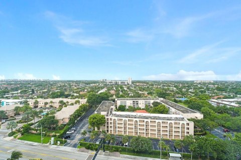 Copropriété à louer à Lauderdale-by-the-Sea, Floride: 1 chambre, 78.97 m2 № 1863478 - photo 2