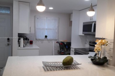 Copropriété à louer à Lauderdale-by-the-Sea, Floride: 1 chambre, 78.97 m2 № 1863478 - photo 11