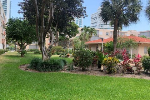 Copropriété à louer à Lauderdale-by-the-Sea, Floride: 1 chambre, 78.97 m2 № 1863478 - photo 21