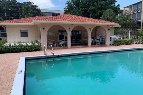 Copropriété à louer à Lauderdale-by-the-Sea, Floride: 1 chambre, 78.97 m2 № 1863478 - photo 6
