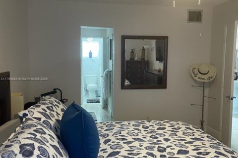 Copropriété à louer à Lauderdale-by-the-Sea, Floride: 1 chambre, 78.97 m2 № 1863478 - photo 13