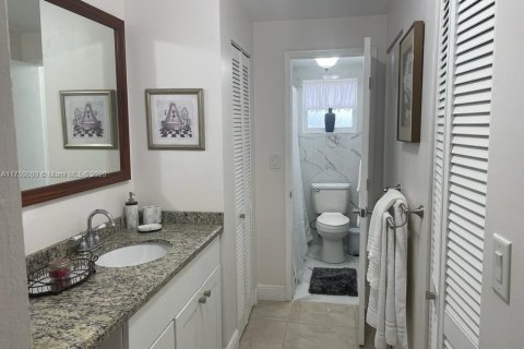Copropriété à louer à Lauderdale-by-the-Sea, Floride: 1 chambre, 78.97 m2 № 1863478 - photo 16