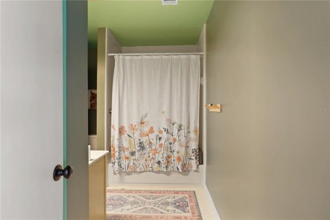 House in Gainesville, Florida 2 bedrooms, 147.53 sq.m. № 1784992 - photo 19