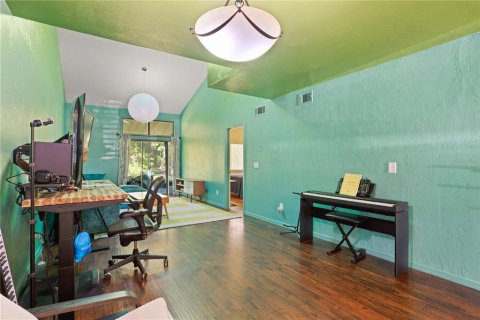 House in Gainesville, Florida 2 bedrooms, 147.53 sq.m. № 1784992 - photo 4