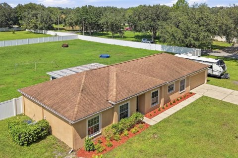 Villa ou maison à vendre à Dover, Floride: 3 chambres, 175.12 m2 № 2391415 - photo 2