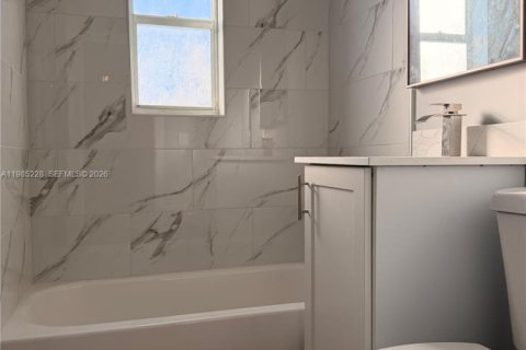 Apartment in Miami, Florida 2 bedrooms, 65.03 sq.m. № 2052993