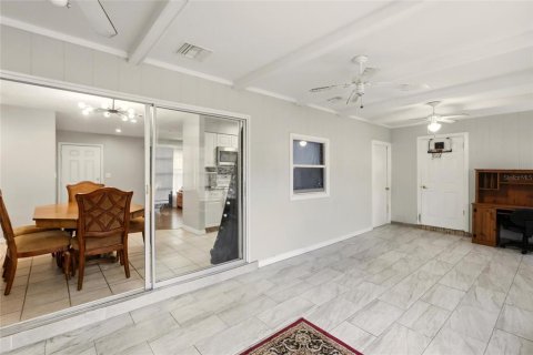 Купить виллу или дом в Порт-Шарлотт, Флорида 4 комнаты, 86.12м2, № 2094487 - фото 19