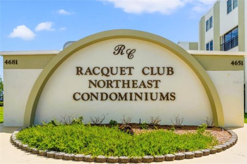Condominio en venta en Saint Petersburg, Florida, 2 dormitorios, 97.55 m2 № 2198550 - foto 24