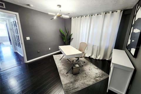 Condominio en venta en Saint Petersburg, Florida, 2 dormitorios, 97.55 m2 № 2198550 - foto 16