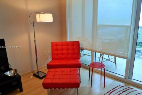 Copropriété à louer à Hallandale Beach, Floride: 1 chambre, 75.34 m2 № 1710835 - photo 13