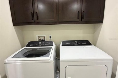 Adosado en venta en Davenport, Florida, 3 dormitorios, 161.28 m2 № 2295211 - foto 25