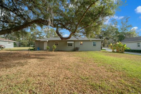 House in Ocala, Florida 3 bedrooms, 124.49 sq.m. № 2395910 - photo 10
