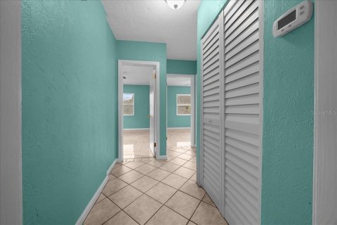 House in Ocala, Florida 3 bedrooms, 124.49 sq.m. № 2395910 - photo 25