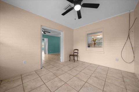 House in Ocala, Florida 3 bedrooms, 124.49 sq.m. № 2395910 - photo 24