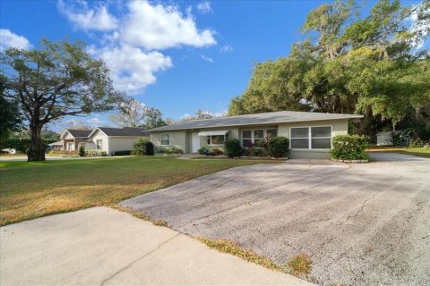 House in Ocala, Florida 3 bedrooms, 124.49 sq.m. № 2395910 - photo 6