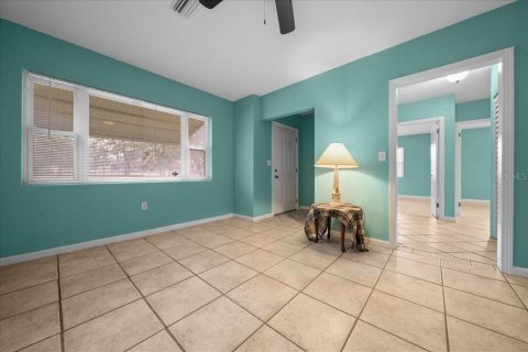 House in Ocala, Florida 3 bedrooms, 124.49 sq.m. № 2395910 - photo 22
