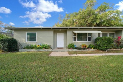 House in Ocala, Florida 3 bedrooms, 124.49 sq.m. № 2395910 - photo 8