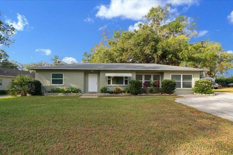 House in Ocala, Florida 3 bedrooms, 124.49 sq.m. № 2395910 - photo 5