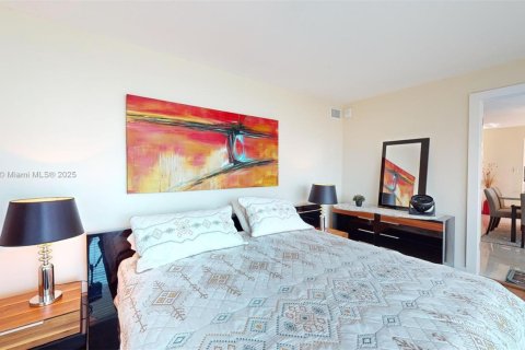 Copropriété à louer à Hallandale Beach, Floride: 2 chambres, 126.16 m2 № 1962637 - photo 26