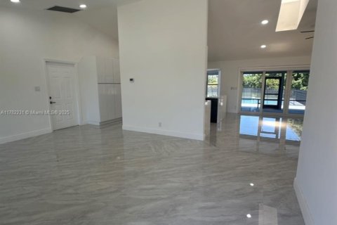 House in Southwest Ranches, Florida 5 bedrooms, 199.74 sq.m. № 1862802 - photo 6