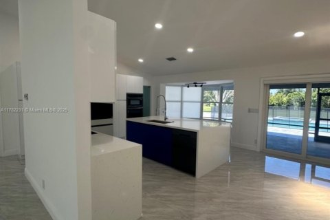 House in Southwest Ranches, Florida 5 bedrooms, 199.74 sq.m. № 1862802 - photo 14
