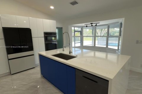 House in Southwest Ranches, Florida 5 bedrooms, 199.74 sq.m. № 1862802 - photo 20