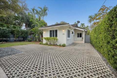 Снять в аренду виллу или дом в Майами, Флорида 4 спальни, 170.85м2, № 2006468 - фото 16