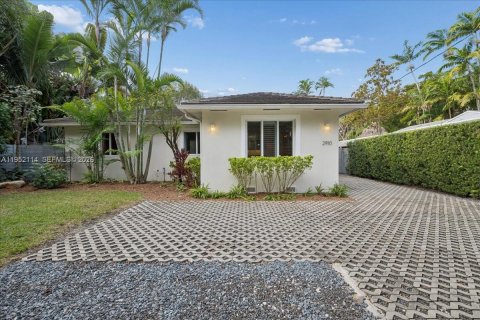 Снять в аренду виллу или дом в Майами, Флорида 4 спальни, 170.85м2, № 2006468 - фото 6