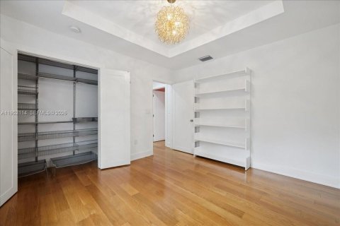 Снять в аренду виллу или дом в Майами, Флорида 4 спальни, 170.85м2, № 2006468 - фото 13