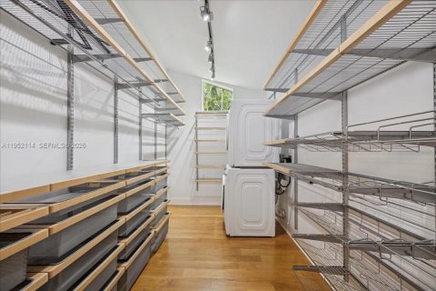 Снять в аренду виллу или дом в Майами, Флорида 4 спальни, 170.85м2, № 2006468 - фото 9