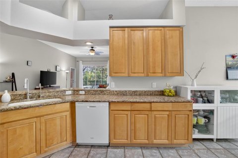 Casa en venta en Fish Hawk, Florida, 4 dormitorios, 185.8 m2 № 1843327 - foto 16