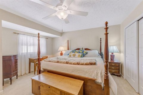 House in Valrico, Florida 3 bedrooms, 172.24 sq.m. № 2321363 - photo 20